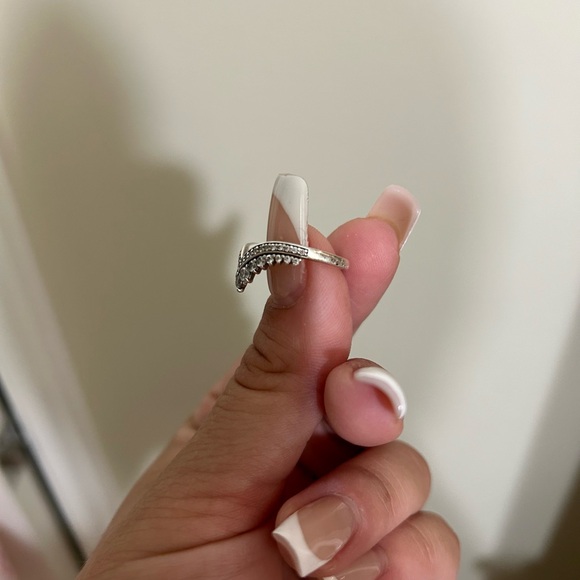 Pandora Princess Wishbone Ring - Picture 4 of 4